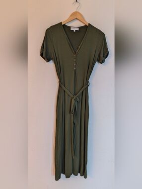 Merrick White Collection Dark Green Short Sleeve Midi Anywhere Dress Size Medium